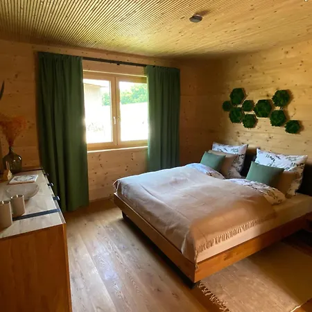 Naturwohnraum - Urlaub Im Holzhaus アパート ベルク・アム・シュタルンバーガー・ゼー